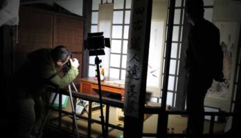 製品の写真撮影をプロのカメラマンいお願いしました