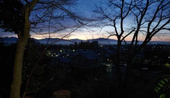 12月に入りめっきり朝の日の出が遅くなりました