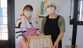 隣町よりそば打ちに来てくださいました