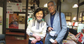 古澤酒造資料館へ上品な熟年のご夫婦がお越し下さいました。