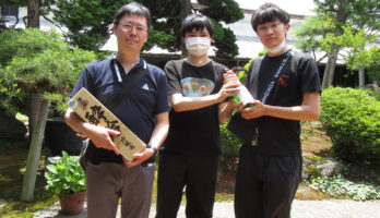 横浜から古澤資料館にお客様です。