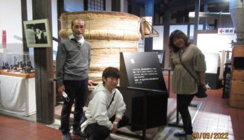 古澤酒造資料館に四国からお客様です。