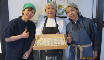 仲のいい高校からの同窓生グループです